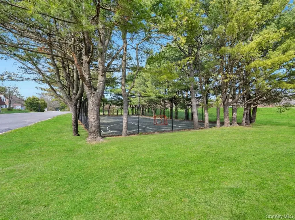 109 Pointe Circle S Coram NY 11727