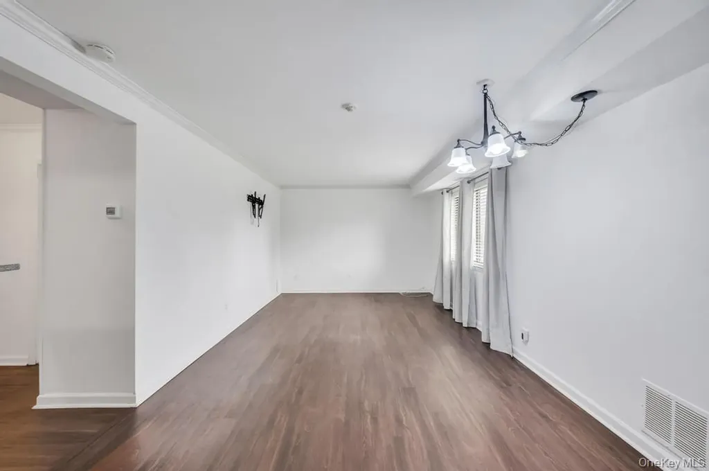109 Pointe Circle S Coram NY 11727