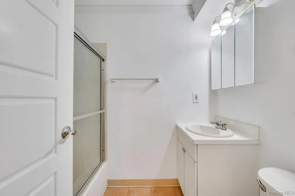 109 Pointe Circle S Coram NY 11727