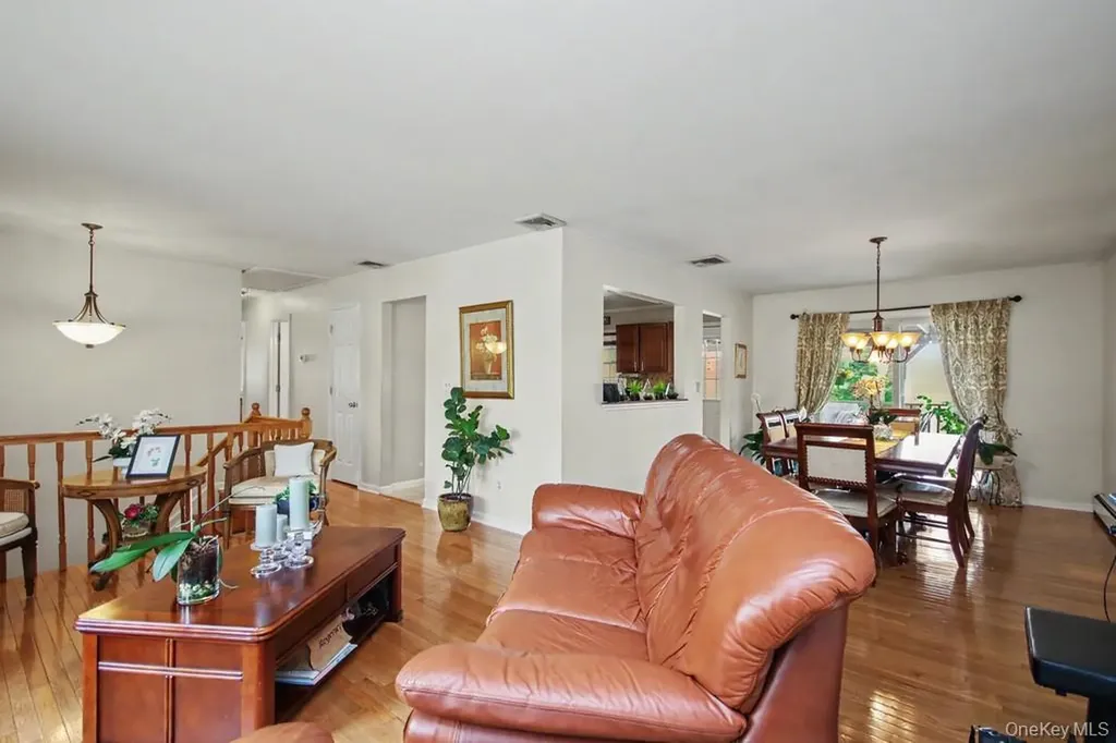 37 Half Hollow Monroe NY 10950