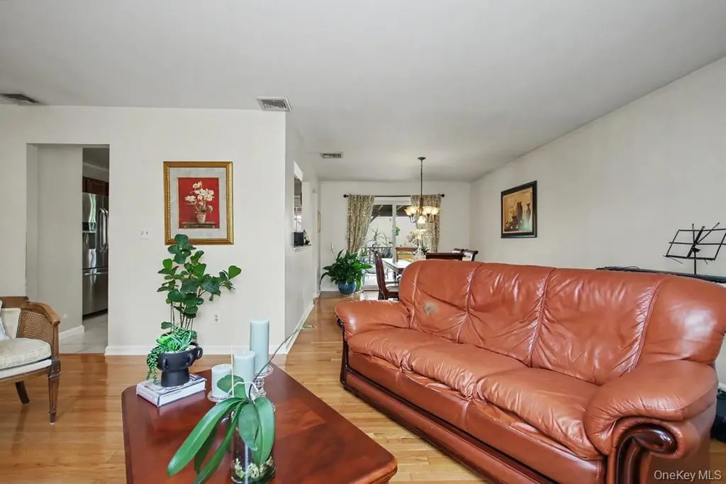 37 Half Hollow Monroe NY 10950