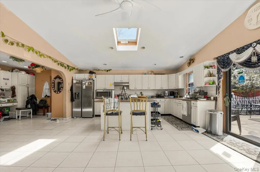 4 Winding Lane Islandia NY 11749