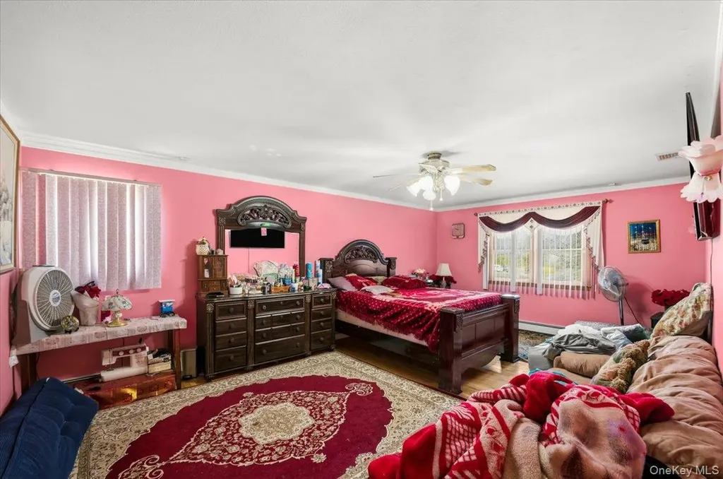 4 Winding Lane Islandia NY 11749