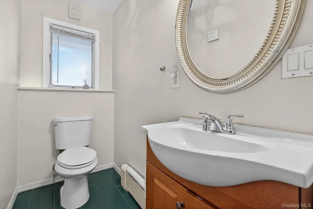 189 Katan Avenue Staten Island NY 10308