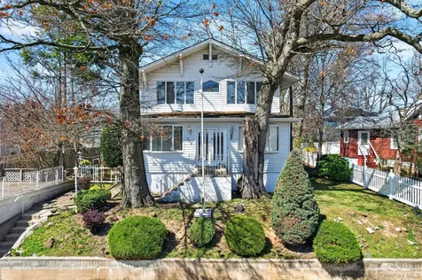 189 Katan Avenue Staten Island NY 10308