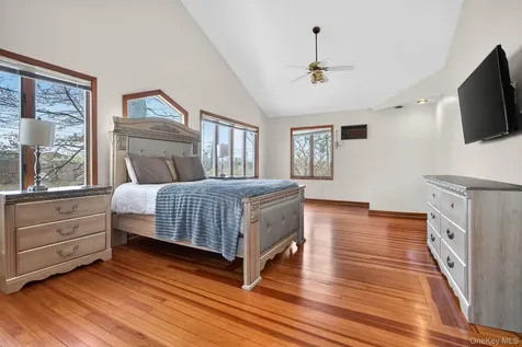 189 Katan Avenue Staten Island NY 10308