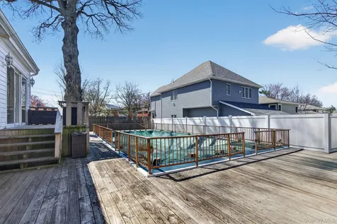 189 Katan Avenue Staten Island NY 10308