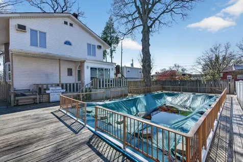189 Katan Avenue Staten Island NY 10308