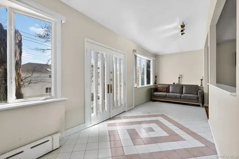 189 Katan Avenue Staten Island NY 10308