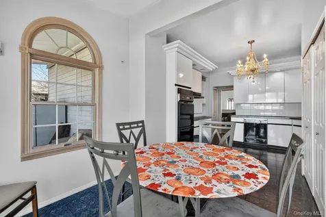 189 Katan Avenue Staten Island NY 10308