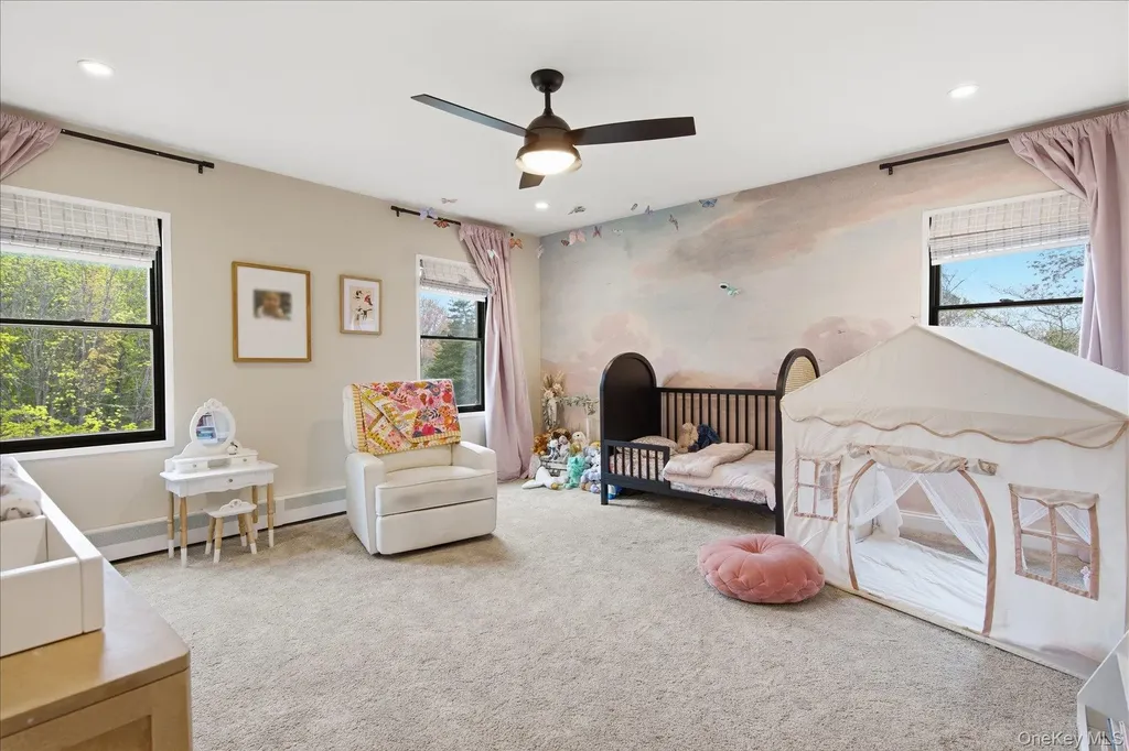 21 Audubon Gate Miller Place NY 11764