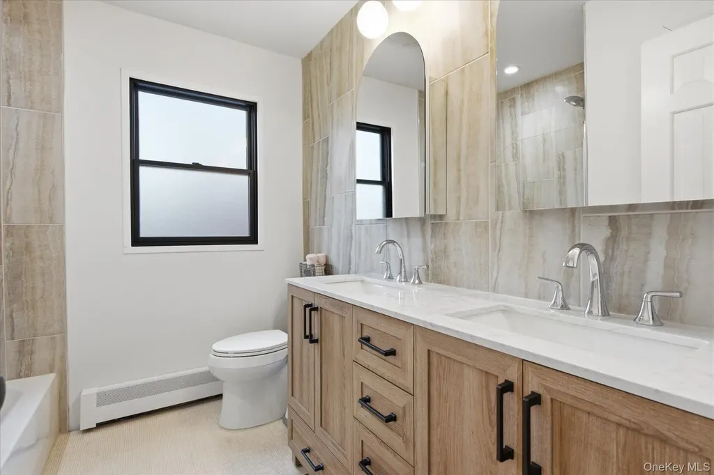 21 Audubon Gate Miller Place NY 11764