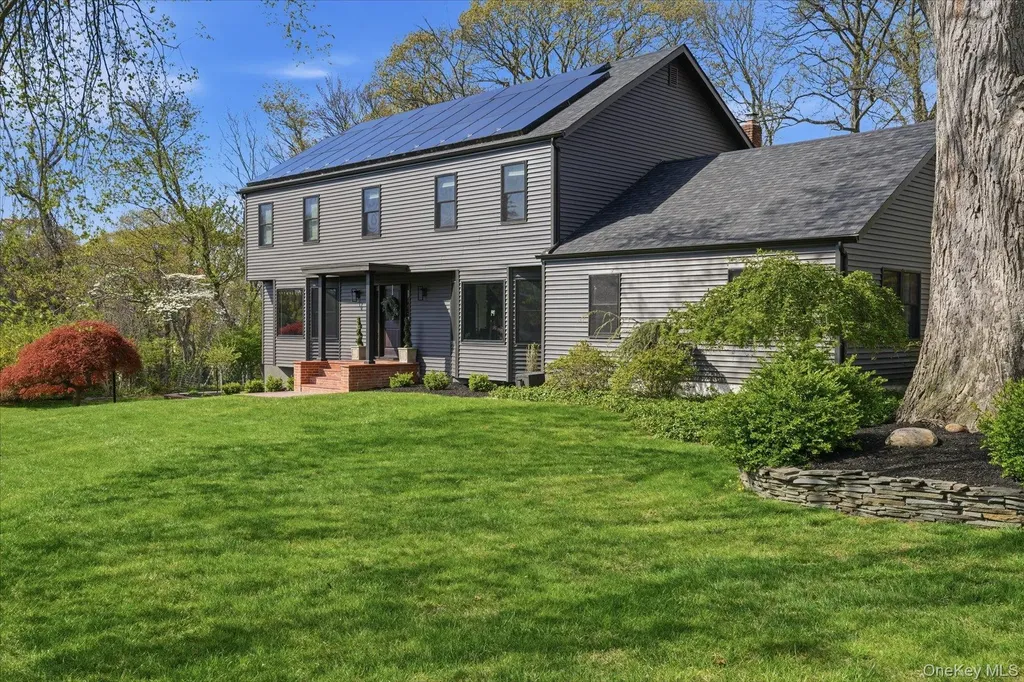 21 Audubon Gate Miller Place NY 11764