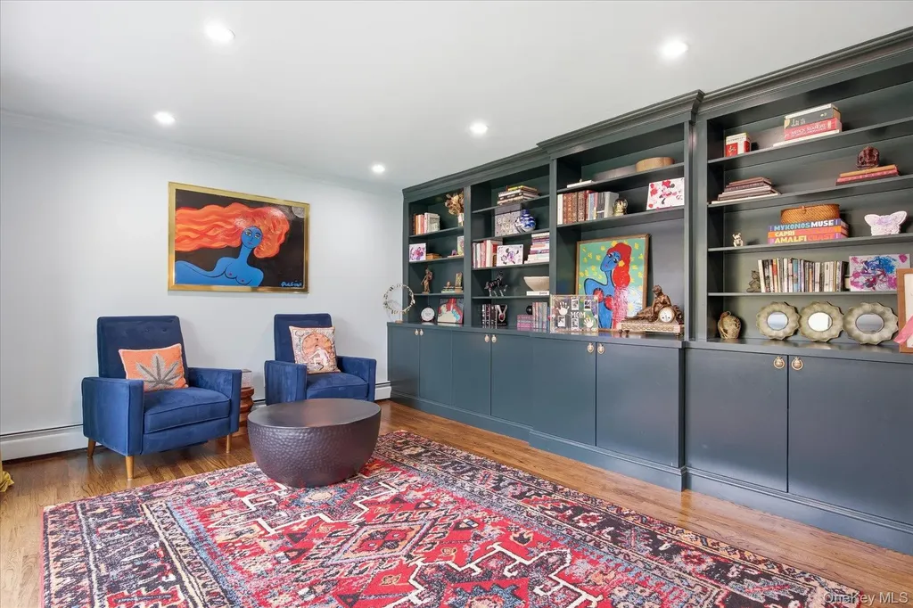 21 Audubon Gate Miller Place NY 11764