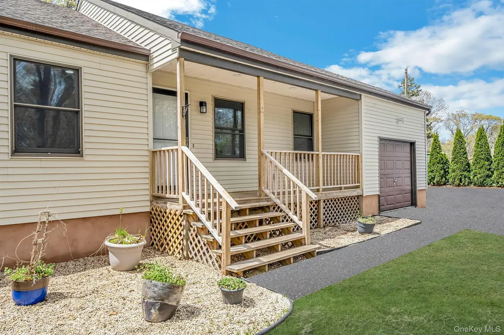 104 Cedarhurst Avenue Medford NY 11763