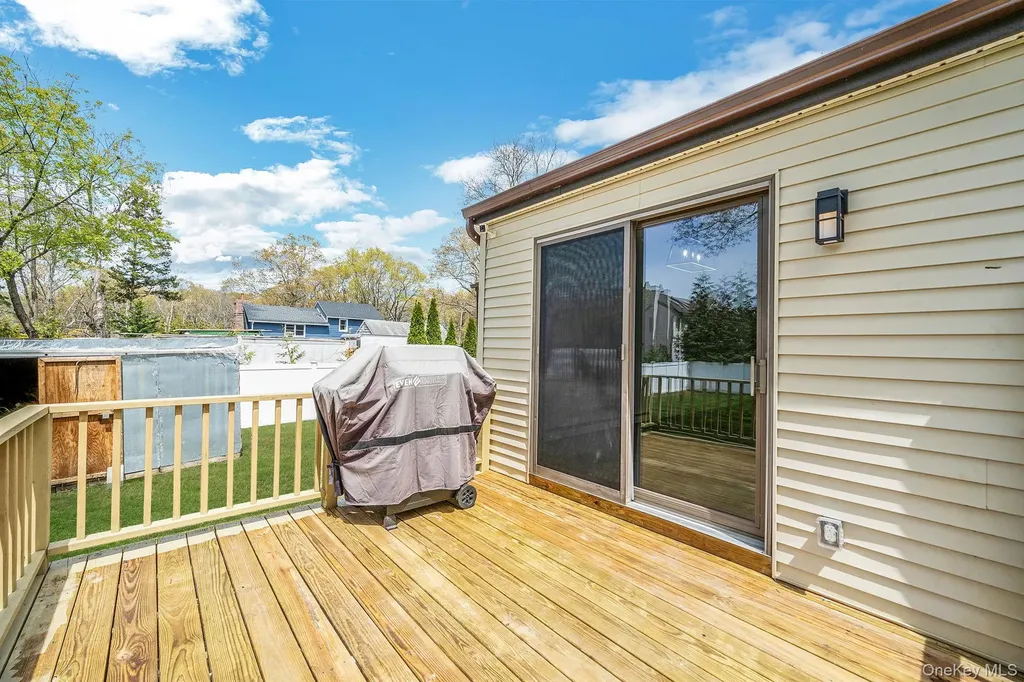104 Cedarhurst Avenue Medford NY 11763