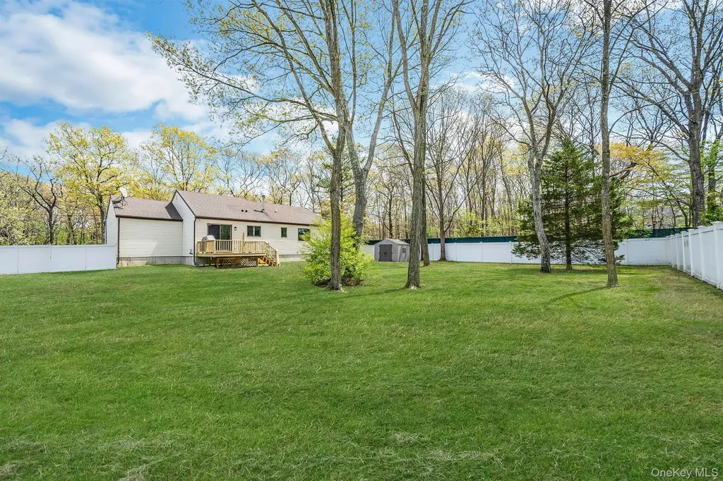 104 Cedarhurst Avenue Medford NY 11763