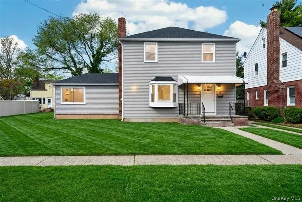 59 Broadfield Road Hempstead NY 11550