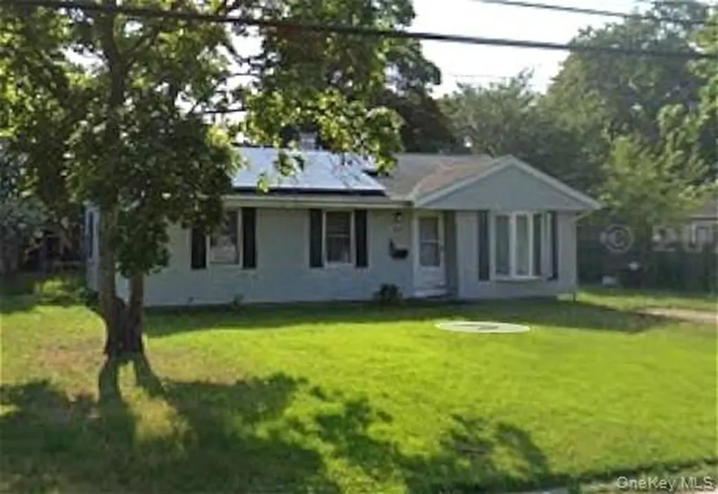 2905 Eagle Avenue Medford NY 11763