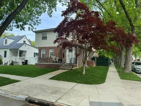 242-19 83rd Avenue Bellerose NY 11426