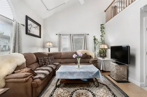 24 Leisure Way Mohegan Lake NY 10547