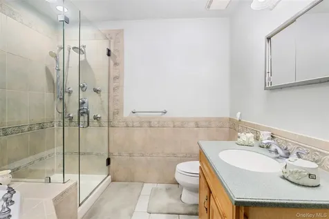24 Leisure Way Mohegan Lake NY 10547
