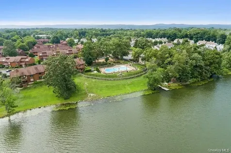 24 Leisure Way Mohegan Lake NY 10547