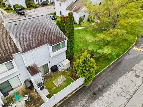 24 Leisure Way Mohegan Lake NY 10547