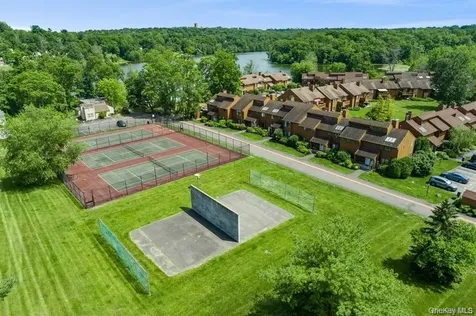 24 Leisure Way Mohegan Lake NY 10547