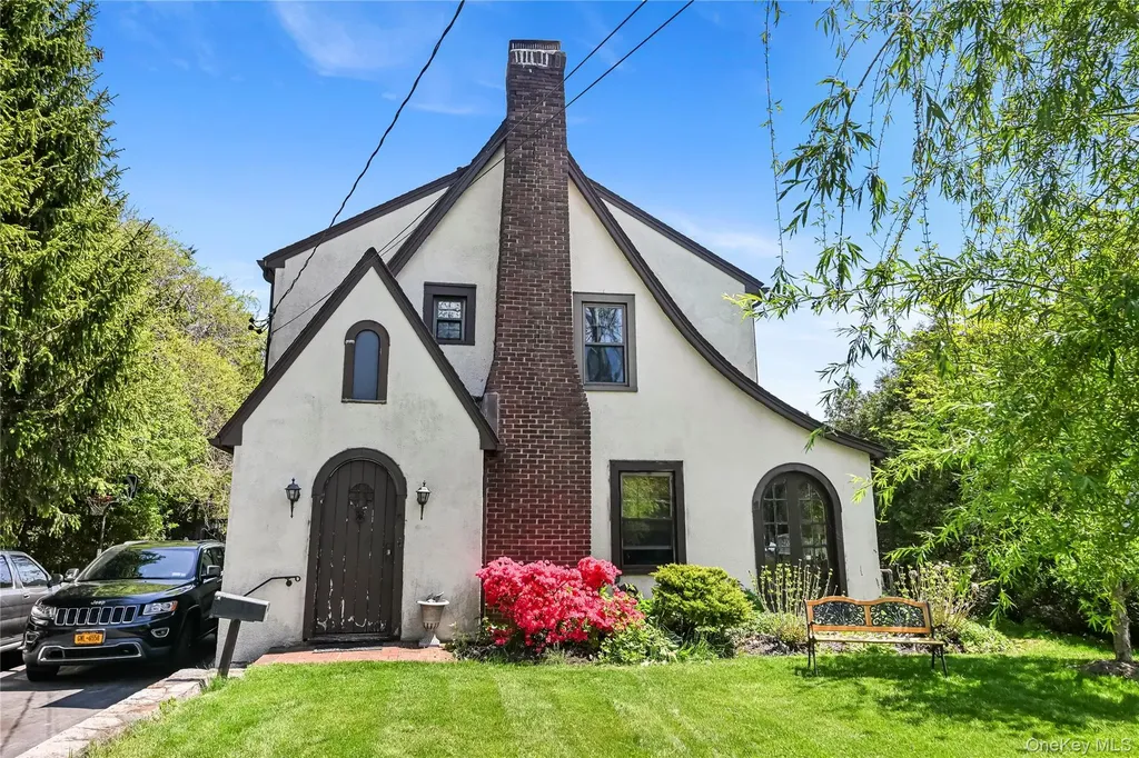 365 Old Mamaroneck Road White Plains NY 10605
