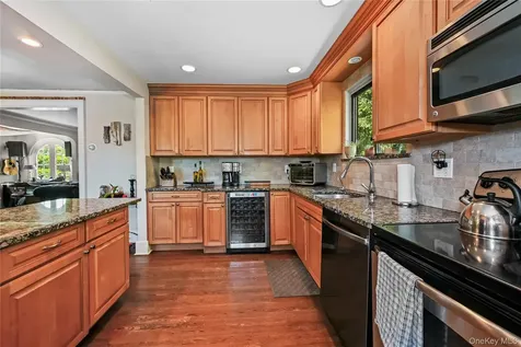 365 Old Mamaroneck Road White Plains NY 10605
