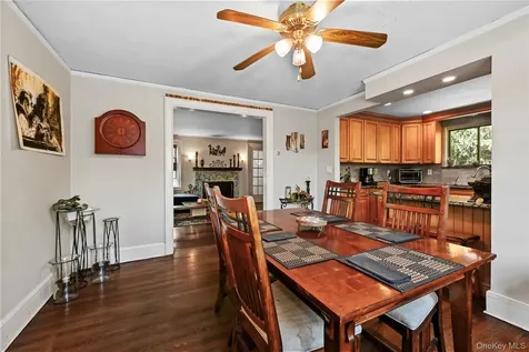 365 Old Mamaroneck Road White Plains NY 10605