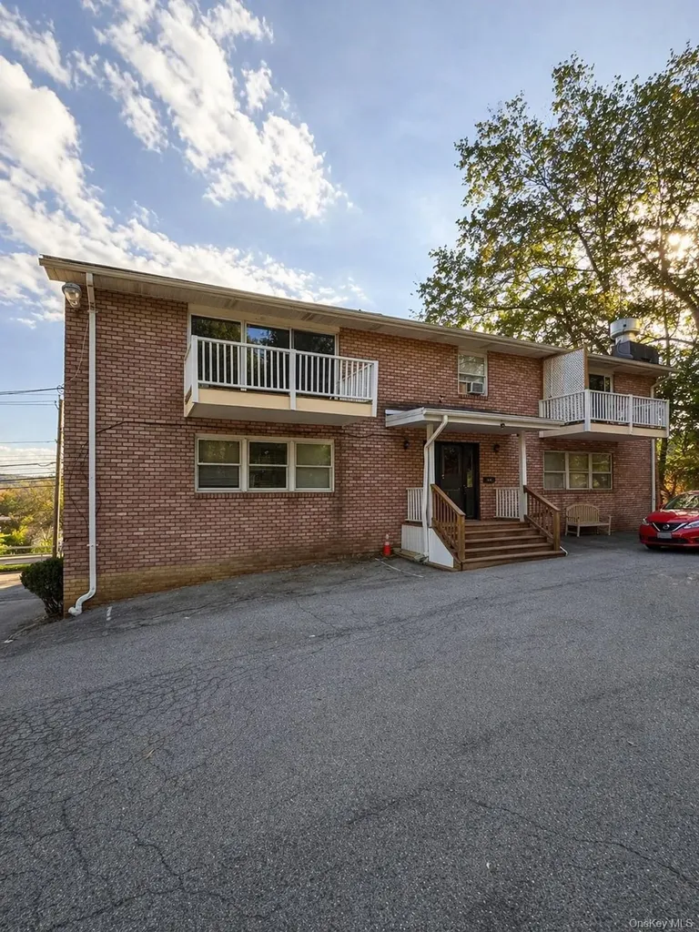 287 Route 32 Central Valley NY 10917