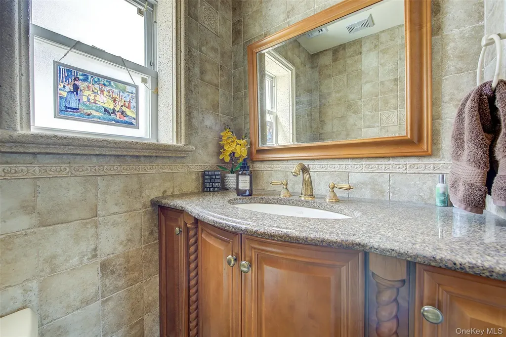 201-04 24th Road Bayside NY 11360