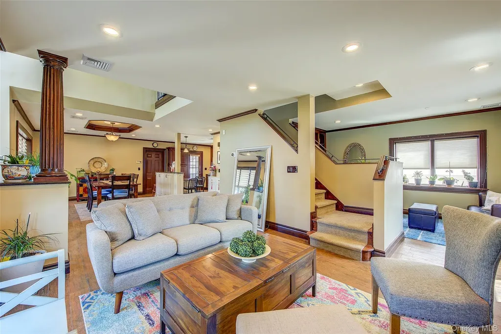 201-04 24th Road Bayside NY 11360