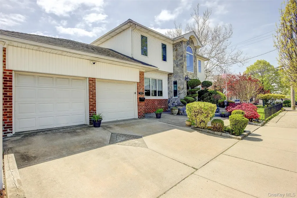 201-04 24th Road Bayside NY 11360