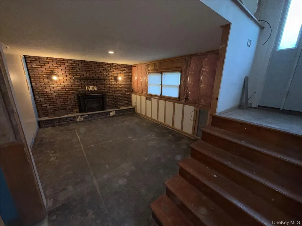 13 Schoonmaker Drive Gardiner NY 12525