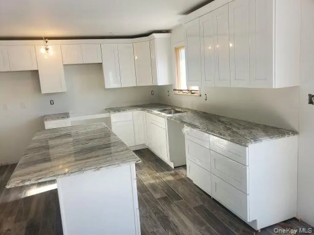 13 Schoonmaker Drive Gardiner NY 12525