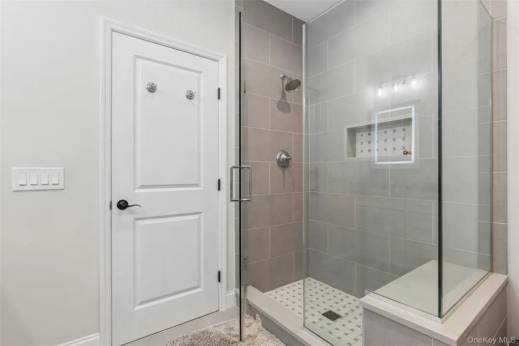 216 Belmont Circle Yaphank NY 11980