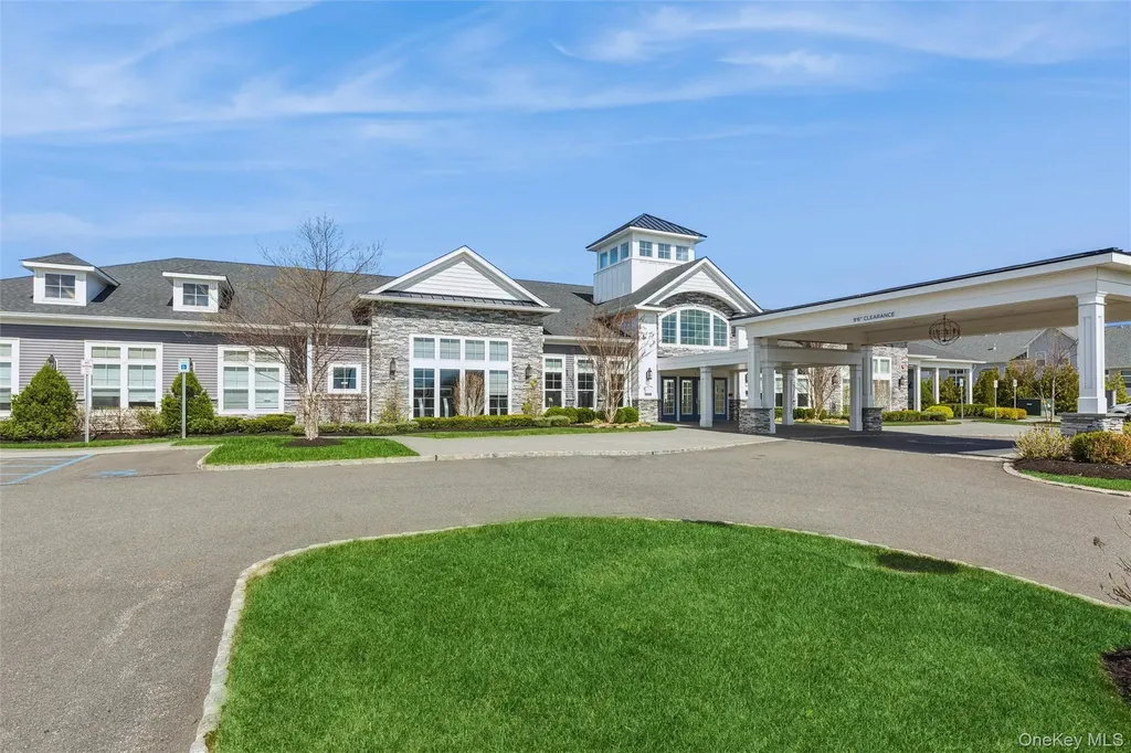216 Belmont Circle Yaphank NY 11980