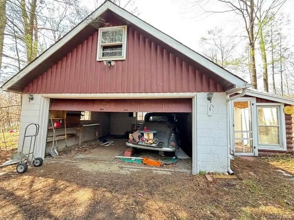 34 Cascade Lake Road Warwick NY 10990