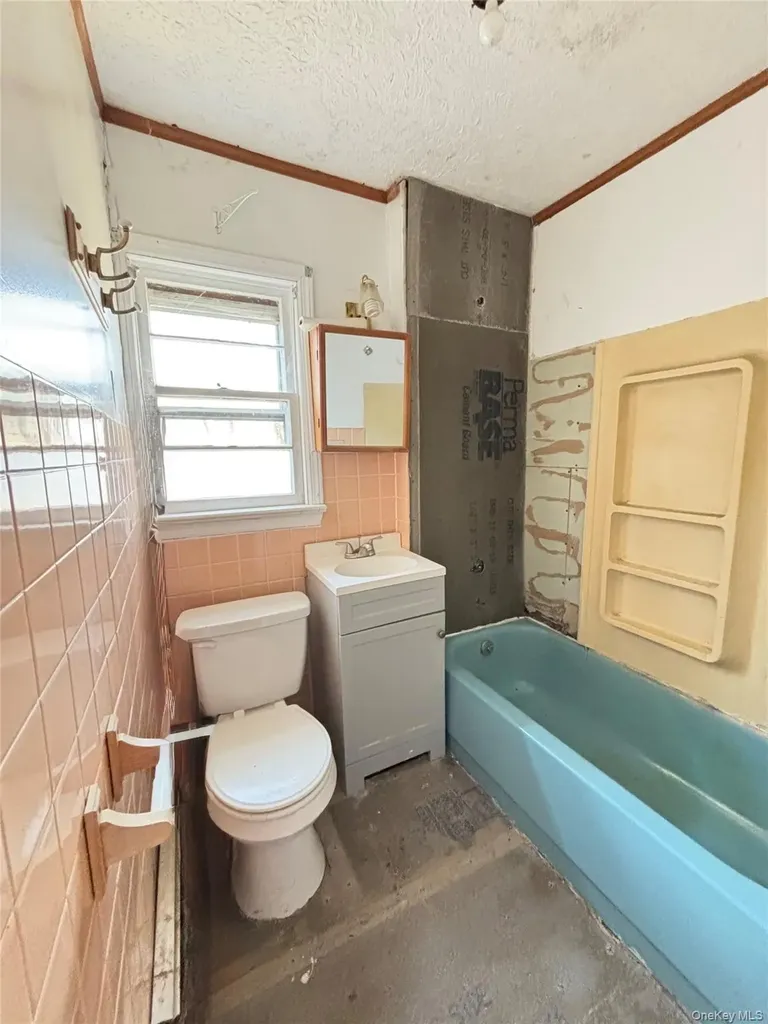 34 Cascade Lake Road Warwick NY 10990