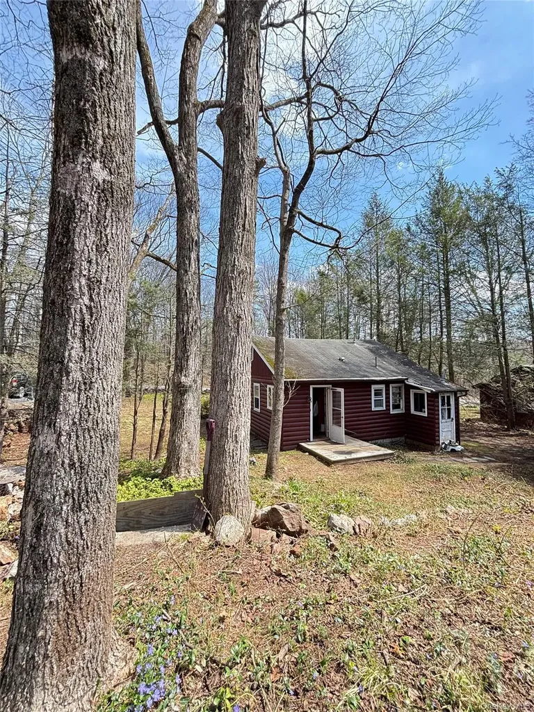 34 Cascade Lake Road Warwick NY 10990