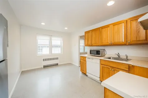 504 Pelham Road New Rochelle NY 10805