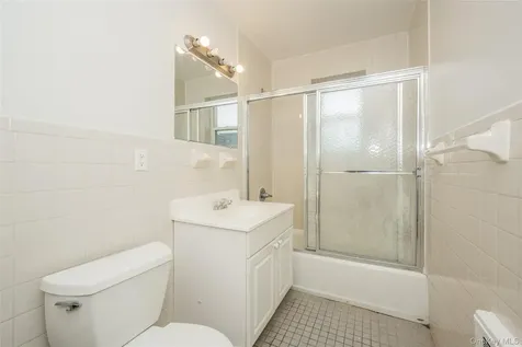 504 Pelham Road New Rochelle NY 10805