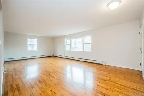 504 Pelham Road New Rochelle NY 10805
