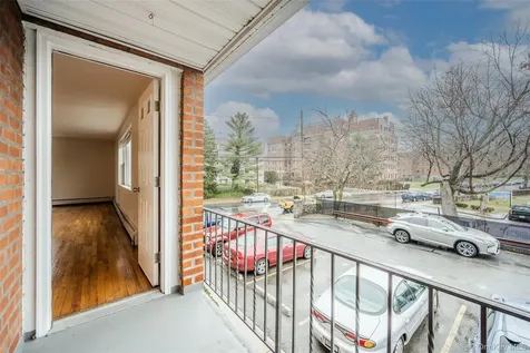 504 Pelham Road New Rochelle NY 10805