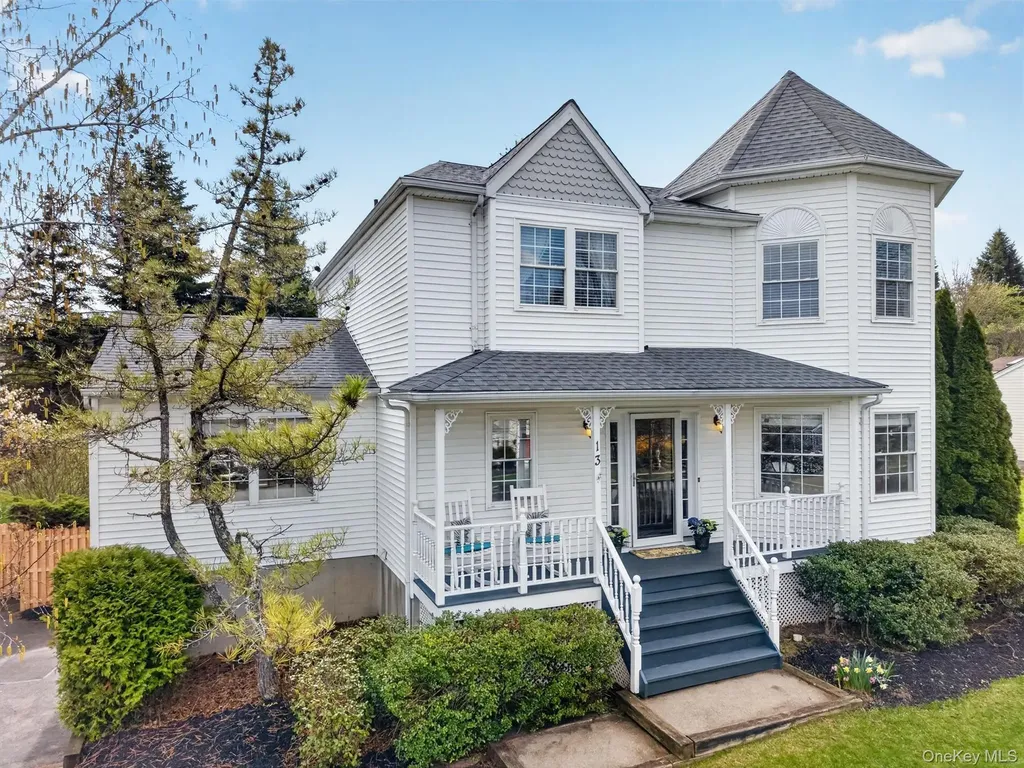 13 William Close Warwick NY 10990