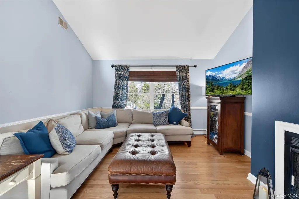 13 William Close Warwick NY 10990