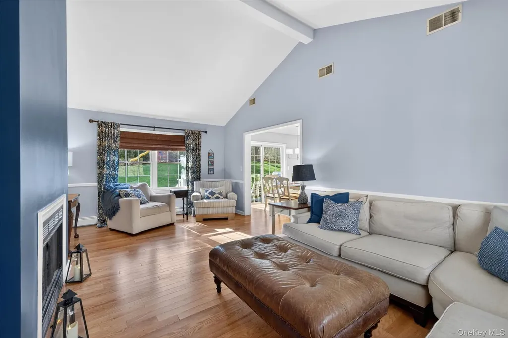 13 William Close Warwick NY 10990